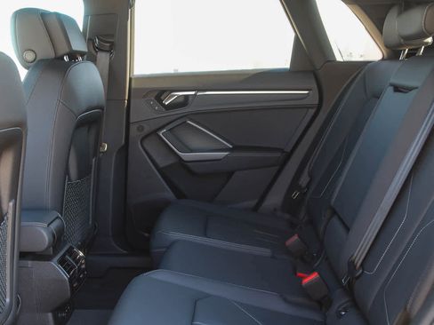 New 2025 Audi Q3 2.0T Premium image 27