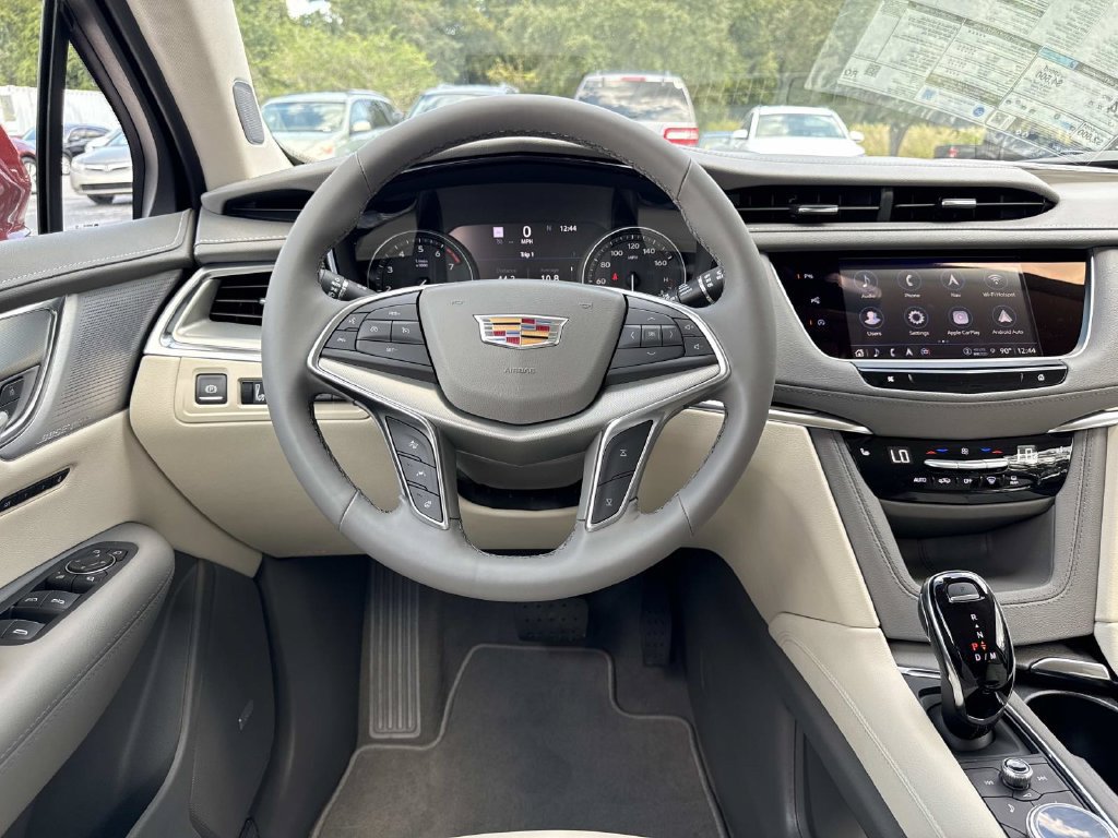 New 2026 Cadillac XT5 Premium Luxury FWD image 17