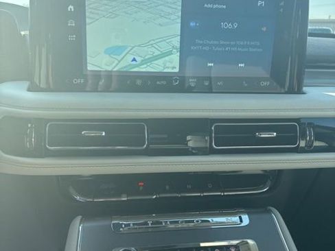 New 2026 Lincoln Aviator AWD image 20
