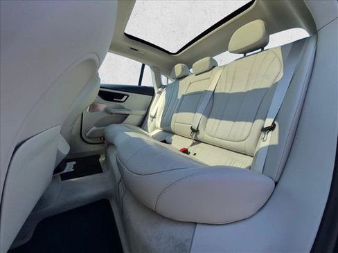 Used 2023 Mercedes-Benz EQE 350+ 4MATIC Sedan image 18