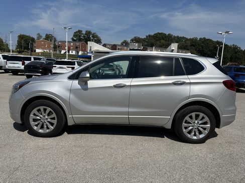 Used 2017 Buick Envision Essence image 3