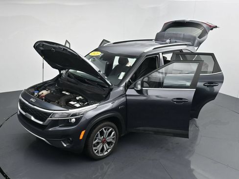 Used 2021 Kia Seltos S AWD/4WD image 45