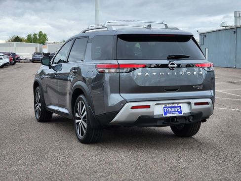Used 2023 Nissan Pathfinder Platinum AWD/4WD image 5