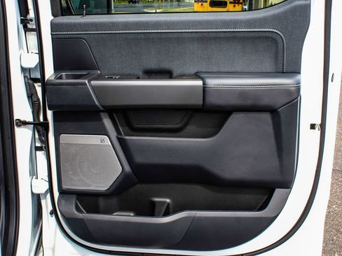 Used 2024 Ford F150 Lariat AWD/4WD image 12