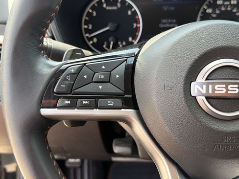 Used 2024 Nissan Altima 2.5 SR w/ SR Premium Package FWD image 16