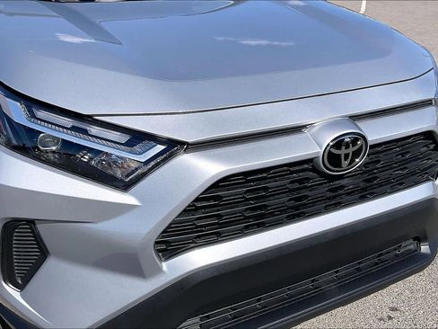 Used 2024 Toyota RAV4 XLE image 30