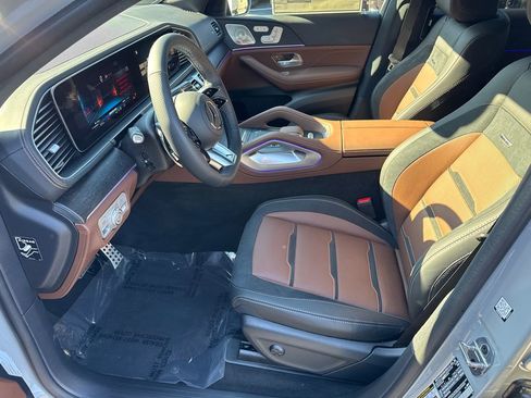 New 2026 Mercedes-Benz GLE 53 AMG 4MATIC Coupe image 9