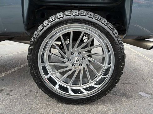 Used 2011 Chevrolet Silverado 1500 LT w/ All-Star Edition image 17