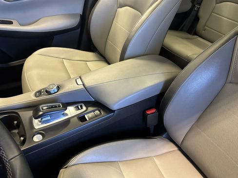 Certified 2025 INFINITI QX50 Luxe image 19