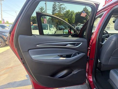 Used 2024 Buick Enclave Premium AWD/4WD image 21