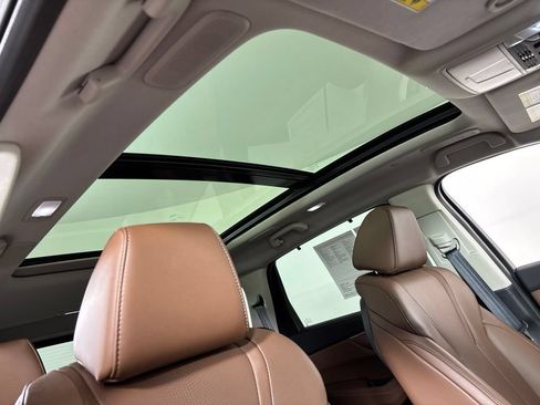 Certified 2025 Acura MDX w/ Technology Package FWD image 12