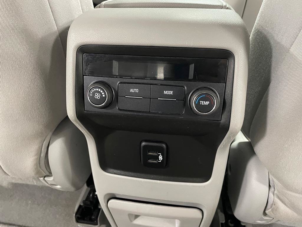 Used 2017 GMC Acadia SLE w/ Driver Alert Package I AWD/4WD image 24