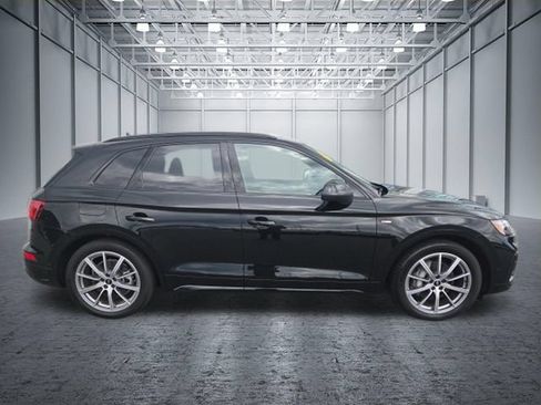 Used 2023 Audi Q5 e Prestige w/ Prestige Package AWD/4WD image 11