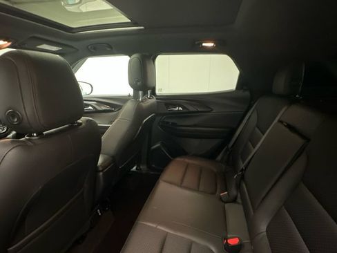 Used 2022 Chevrolet TrailBlazer RS w/ Sun and Liftgate Package FWD image 10