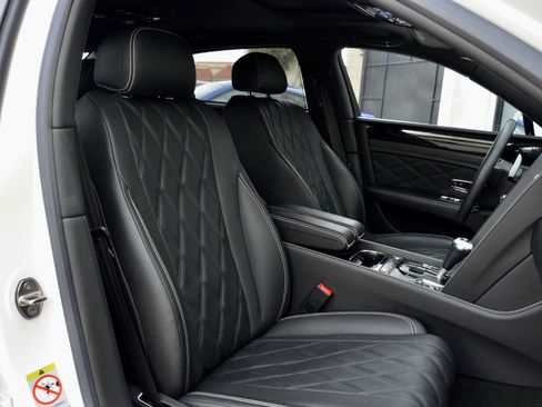 Used 2016 Bentley Flying Spur V8 AWD/4WD image 23