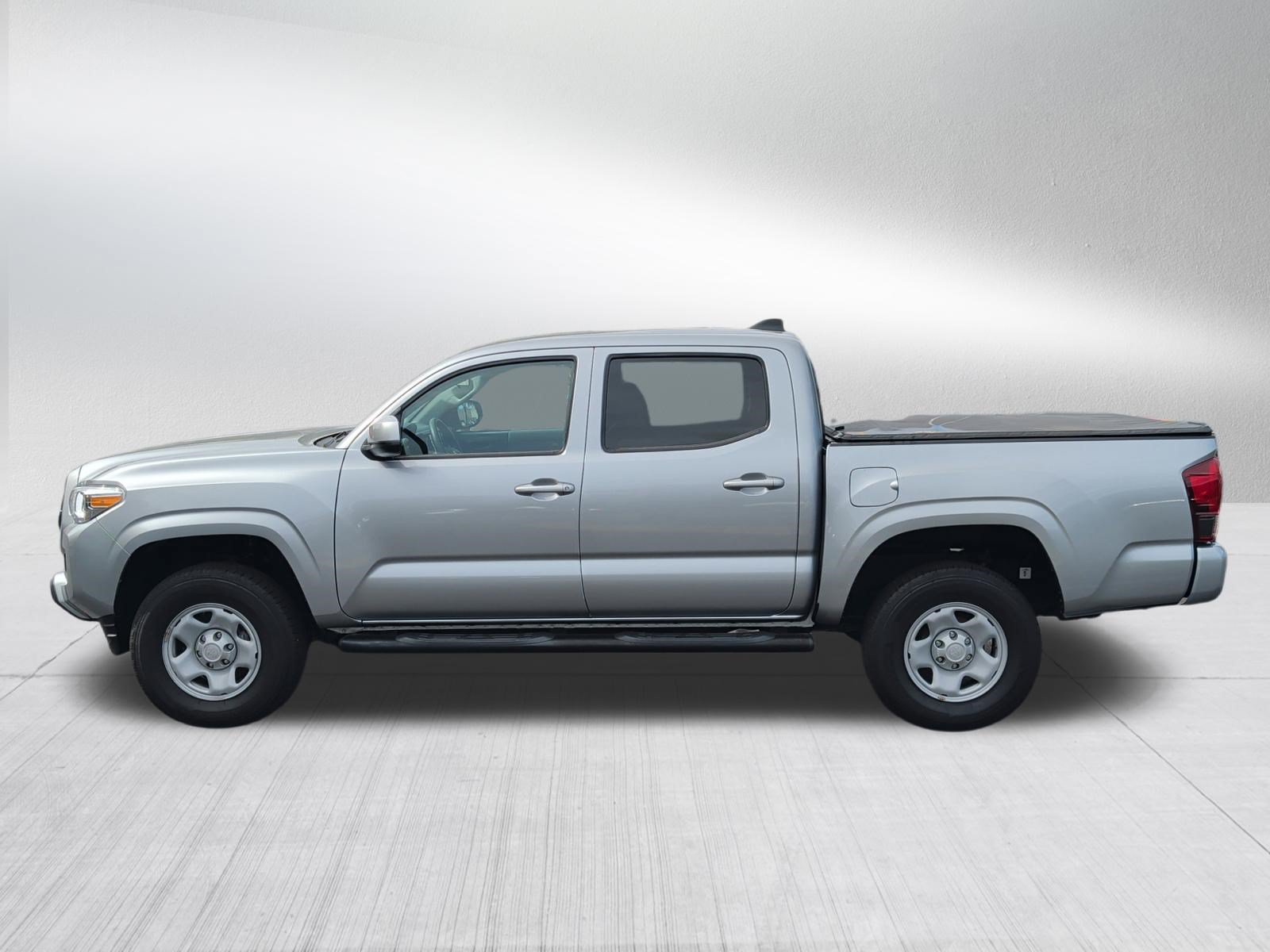 Used 2023 Toyota Tacoma SR AWD/4WD image 5