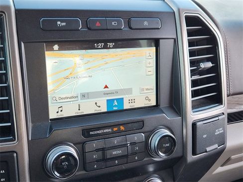 Used 2019 Ford F150 Limited w/ Trailer Tow Package image 17