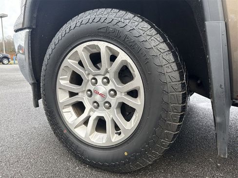 Used 2015 GMC Sierra 1500 SLE w/ SLE Value Package image 8