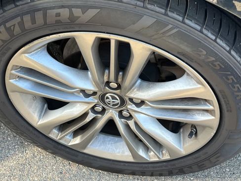Used 2017 Toyota Camry SE FWD image 22