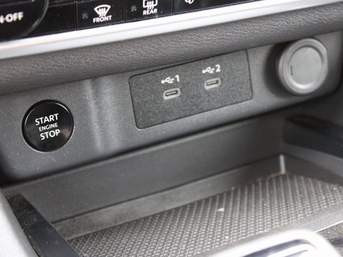 Used 2024 Nissan Rogue SV image 24