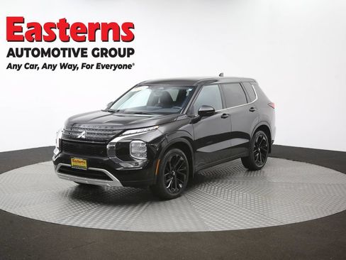 Used 2024 Mitsubishi Outlander SE AWD/4WD image 55