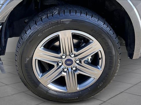 Used 2020 Ford F150 Lariat w/ Equipment Group 502A Luxury image 10