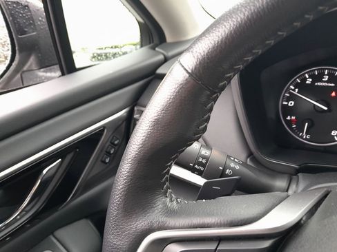 Used 2022 Subaru Outback Limited image 19