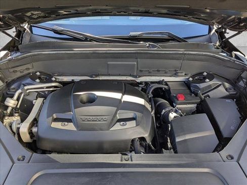 Used 2016 Volvo XC90 T5 Momentum image 25
