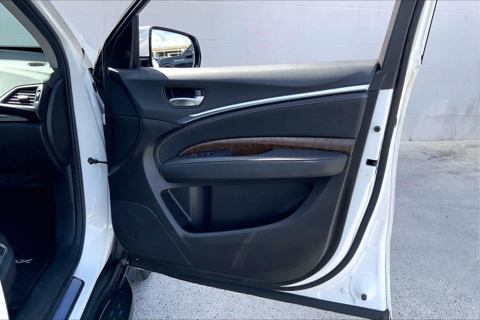 Used 2020 Acura MDX w/ Technology Package FWD image 28
