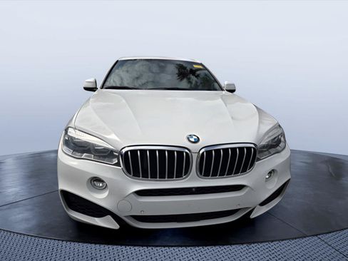 Used 2019 BMW X6 xDrive50i w/ M Sport Package AWD/4WD image 2