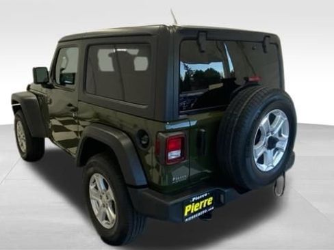 Used 2022 Jeep Wrangler Sport S image 2