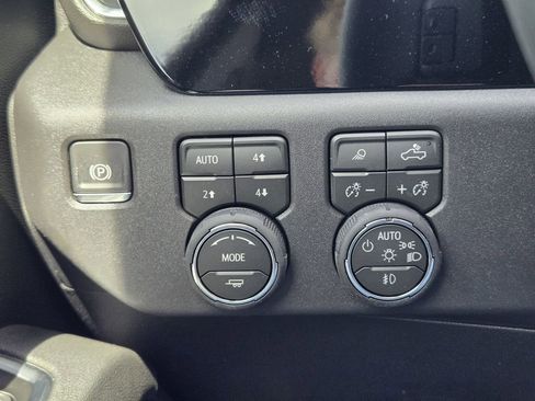 New 2026 Chevrolet Silverado 1500 LT Trail Boss w/ LT Trail Boss Premium Package AWD/4WD image 23
