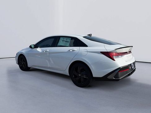 New 2026 Hyundai Elantra SEL FWD image 5