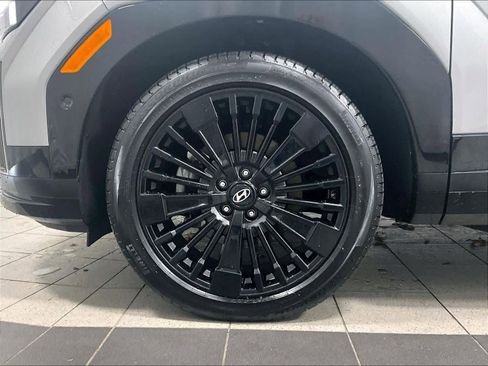 Used 2025 Hyundai Santa Fe Calligraphy image 7