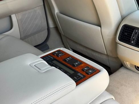 Used 2004 Lexus LS 430 RWD image 16