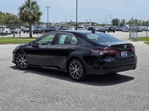 Used 2023 Toyota Camry XLE FWD image 4