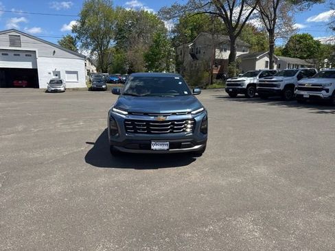 New 2026 Chevrolet Equinox LT AWD/4WD image 7