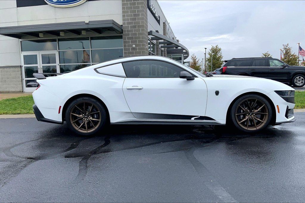 Used 2025 Ford Mustang Dark Horse RWD image 6
