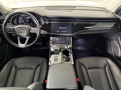 Used 2023 Audi Q8 Premium AWD/4WD image 34