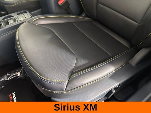 Used 2025 Ford Maverick Lobo AWD/4WD image 12