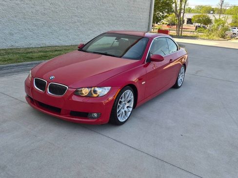 Used 2009 BMW 328i Convertible image 2
