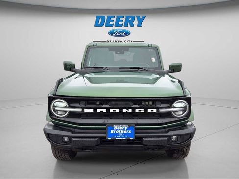 Used 2025 Ford Bronco Outer Banks image 10