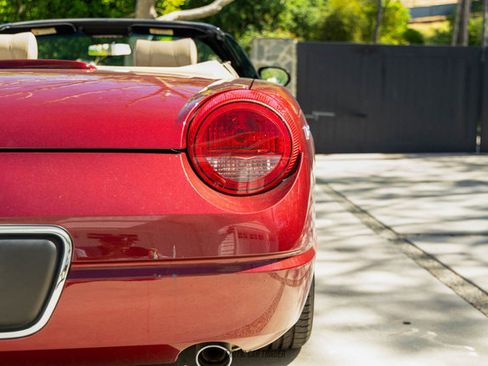 Used 2004 Ford Thunderbird Deluxe image 97