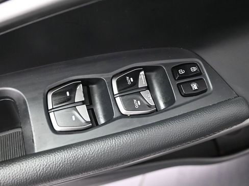Used 2019 Hyundai Santa Fe XL SE w/ SE Premium Package 02 FWD image 11