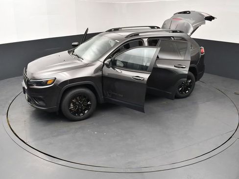 Used 2023 Jeep Cherokee Altitude Lux w/ Lux Elite Package AWD/4WD image 28