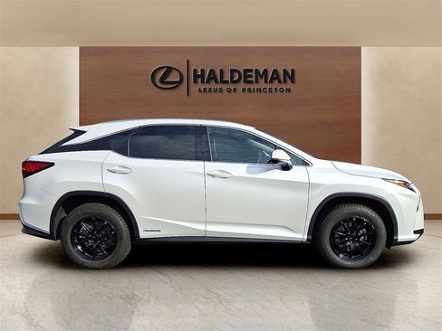 Used 2018 Lexus RX 450h AWD image 7