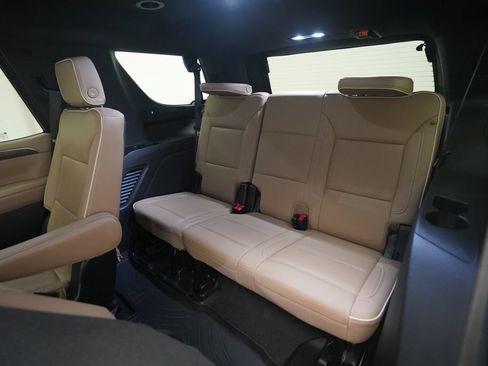 Used 2022 Chevrolet Tahoe Premier AWD/4WD image 27