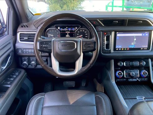 Used 2021 GMC Yukon XL Denali w/ Denali Ultimate Package image 5