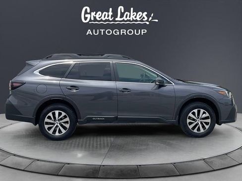 Used 2022 Subaru Outback Premium AWD/4WD image 6