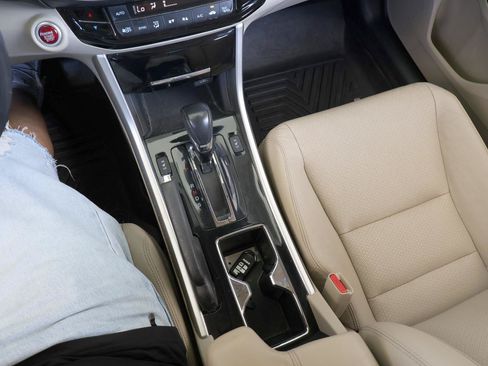Used 2016 Honda Accord EX-L image 49
